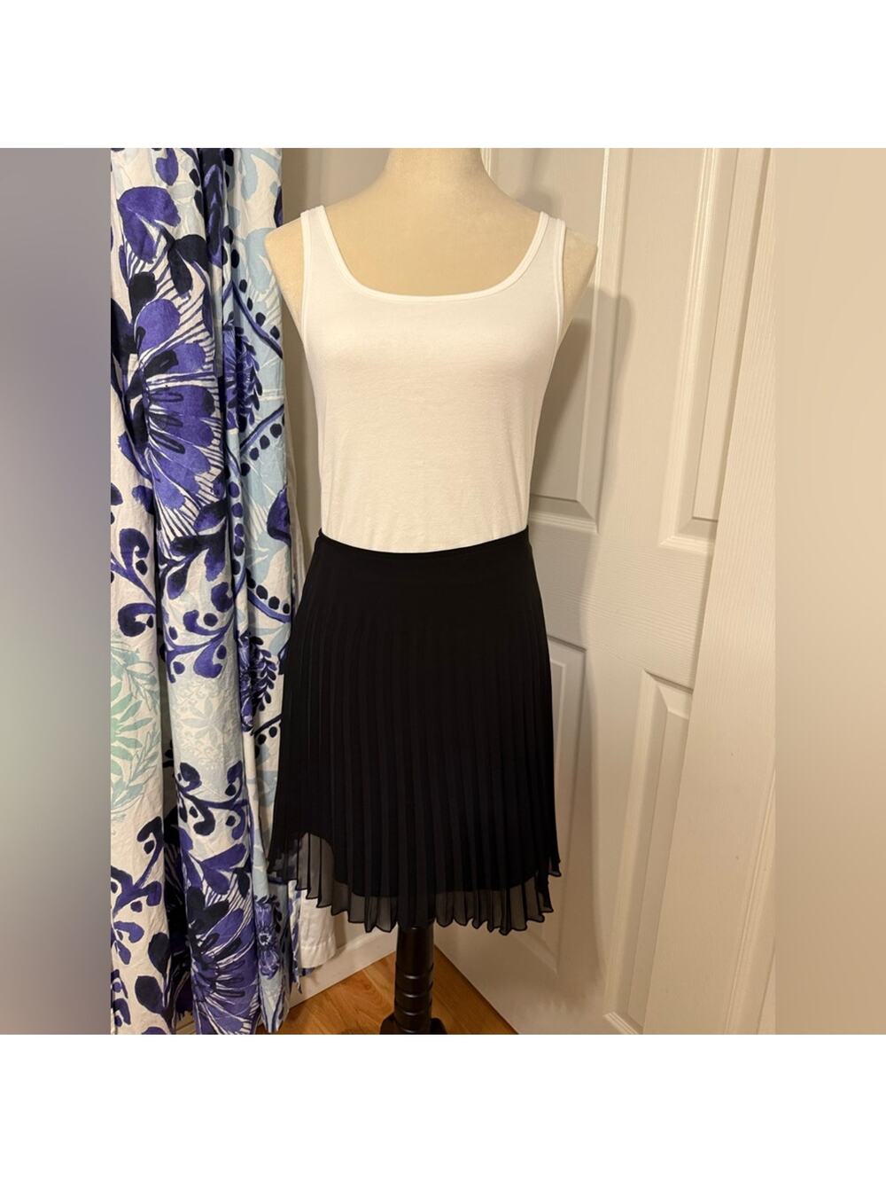Express Black Accordion Pleated Skirt Size 11 / 12 Preppy Indie Twee